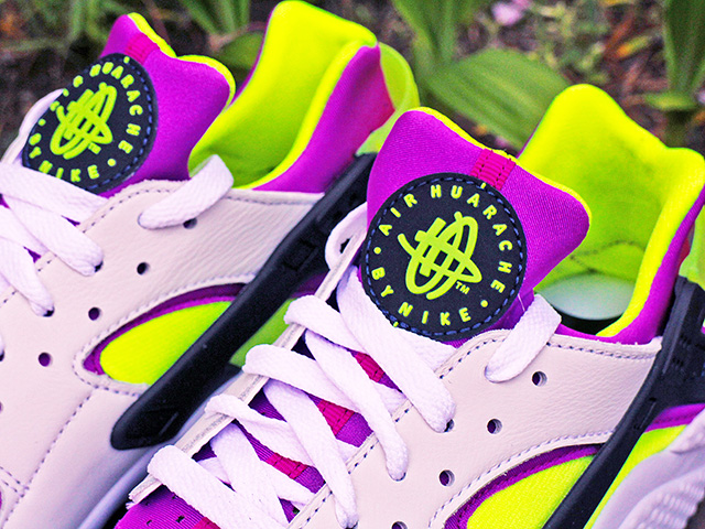 AIR HUARACHE RUN 91 QS “NEON YELLOW” - 04