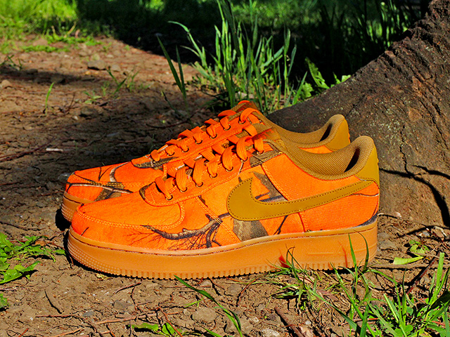 AIR FORCE 1 07 LV8 3 “ORANGE CAMO” - 01