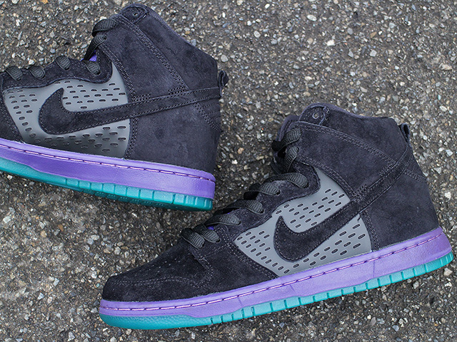 DUNK HIGH PREMIUM SB “AJ5-BLACK GRAPE” - 04