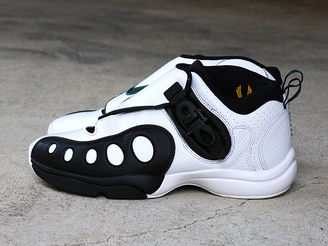 ZOOM GP “WHITE/BLACK” - 01