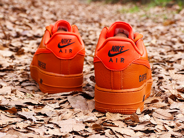AIR FORCE 1 LOW “GORE-TEX” ORANGE - 04