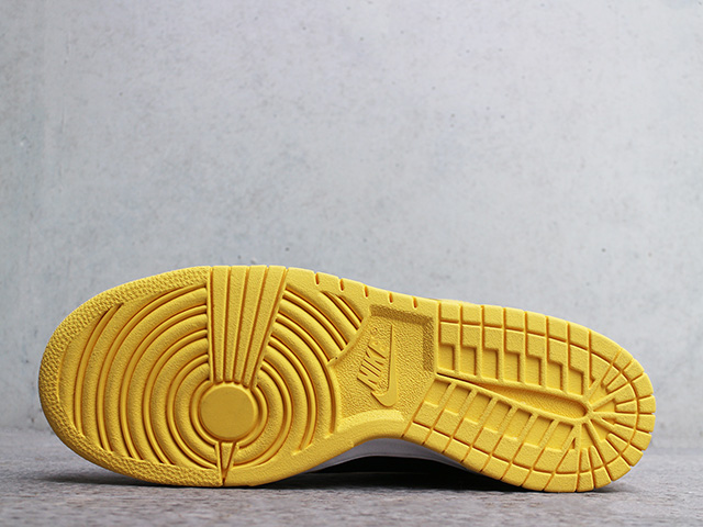 DUNK HIGH LE “IOWA 1999” - 05