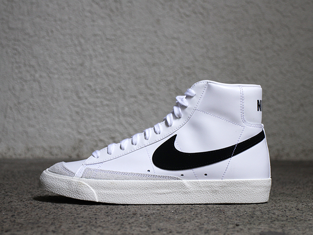 BLAZER MID 77 VINTAGE “WHITE/BLACK” - 01