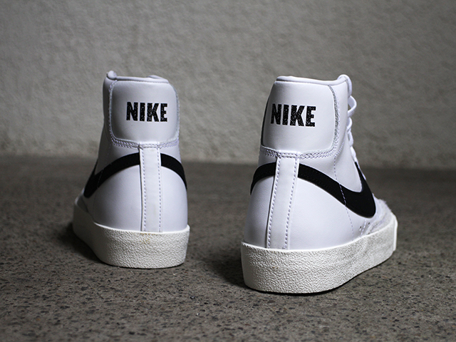 BLAZER MID 77 VINTAGE “WHITE/BLACK” - 05