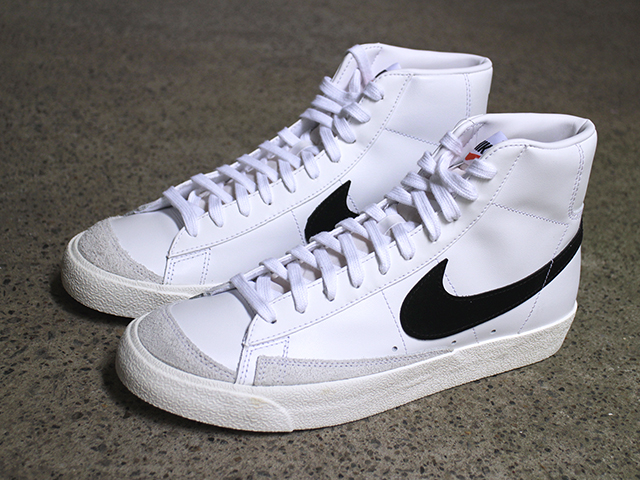 BLAZER MID 77 VINTAGE “WHITE/BLACK” - 02