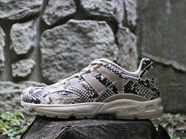 LXCON 94 “SNAKESKIN” - 01