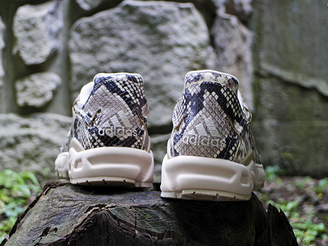 LXCON 94 “SNAKESKIN” - 05