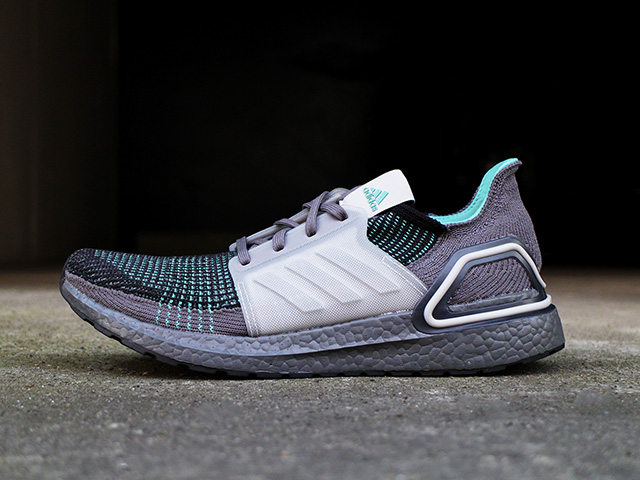 ULTRA BOOST 19 “BLACK/GREY THREE” - 01