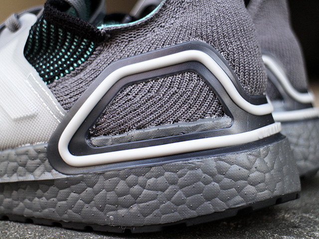ULTRA BOOST 19 “BLACK/GREY THREE” - 04