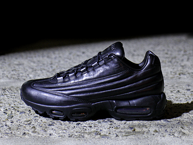 AIR MAX 95 LUX “SUPREME” BLACK - 01