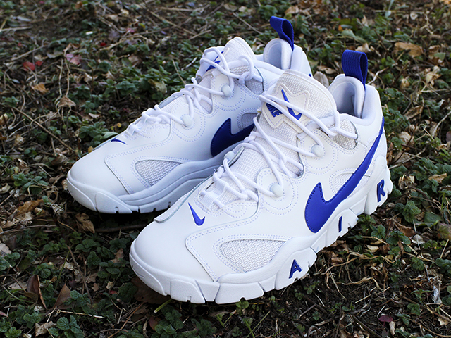 AIR BARRAGE LOW “WHITE/HYPER BLUE” - 02