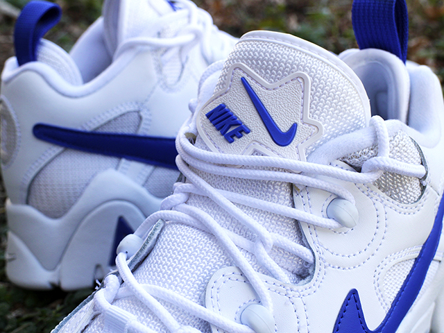 AIR BARRAGE LOW “WHITE/HYPER BLUE” - 03