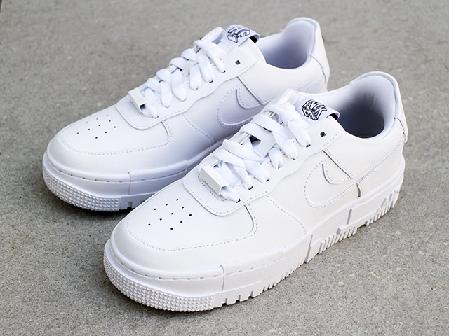 WMNS AIR FORCE 1 PIXEL “WHITE/BLACK” - 02