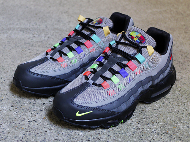 AIR MAX 95 SE “TV COLOR BARS” - 02