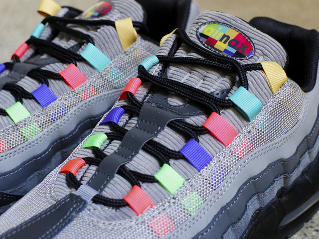 AIR MAX 95 SE “TV COLOR BARS” - 03