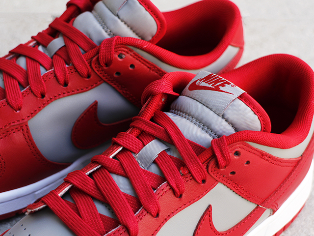 DUNK LOW RETRO “UNLV” - 03