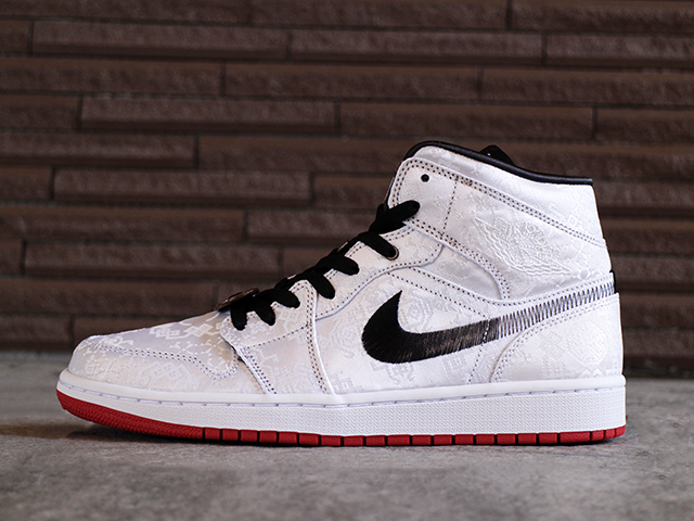 AIR JORDAN 1 MID SE FEARLESS “CLOT” - 01