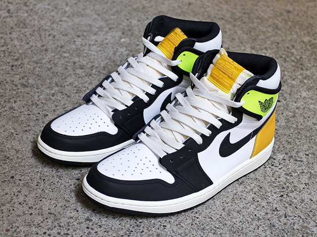 AIR JORDAN 1 RETRO HIGH OG “VOLT/UNIVERSITY GOLD” - 02