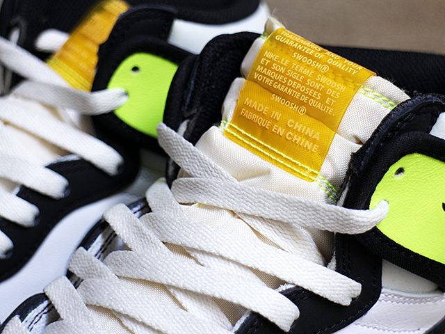 AIR JORDAN 1 RETRO HIGH OG “VOLT/UNIVERSITY GOLD” - 03