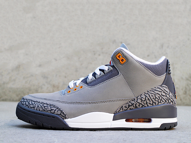 AIR JORDAN 3 RETRO “COOL GREY 2021” - 01