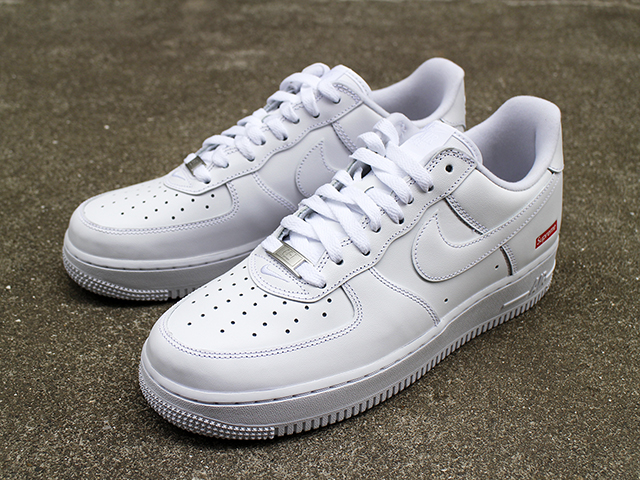 AIR FORCE 1 LOW/SUPREME “WHITE” - 01