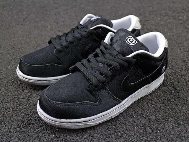 SB DUNK LOW OG QS “BE@RBRICK” - 01