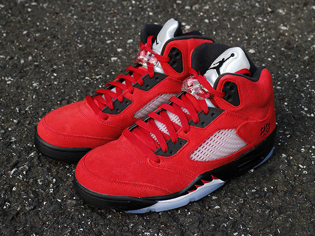 AIR JORDAN 5 RETRO “TORO BRAVO 2021” - 01