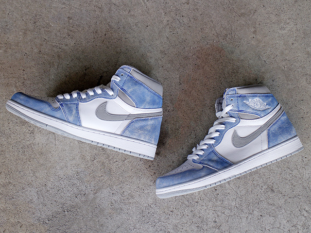 AIR JORDAN 1 RETRO HIGH OG “HYPER ROYAL/LIGHT SMOKE GREY” - 05