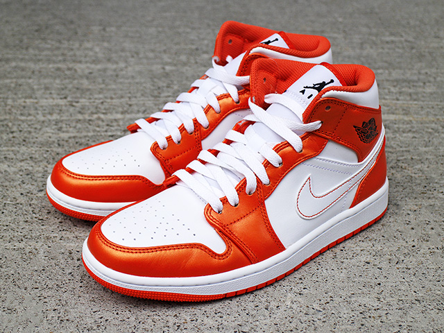 AIR JORDAN 1 MID SE “ELECTRO ORANGE” - 01