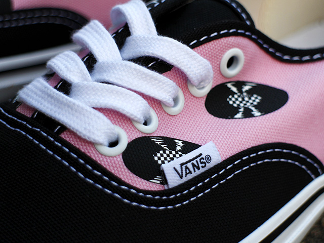 VANS VAULT OG AUTHENTIC LX “WACKO MARIA” PINK RECORDS - 02