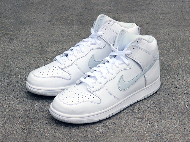 DUNK HI SP “WHITE/PURE PLATINUM” - 01