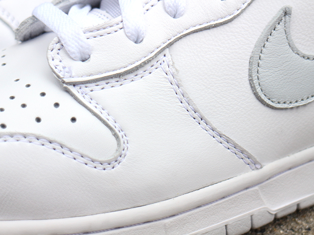 DUNK HI SP “WHITE/PURE PLATINUM” - 04