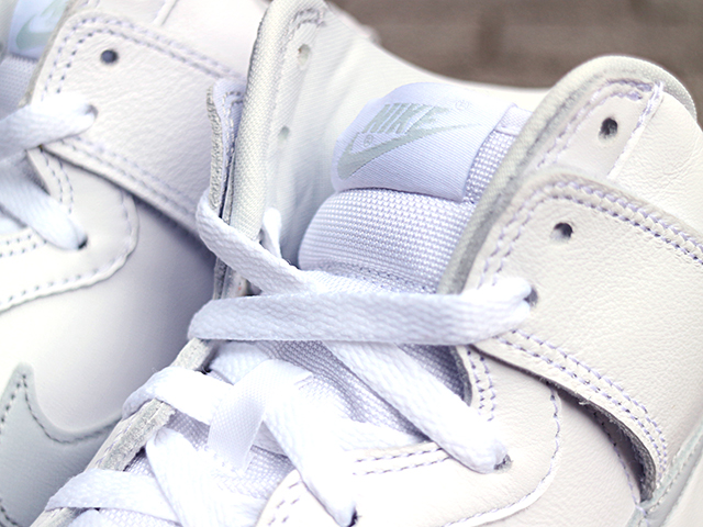 DUNK HI SP “WHITE/PURE PLATINUM” - 03