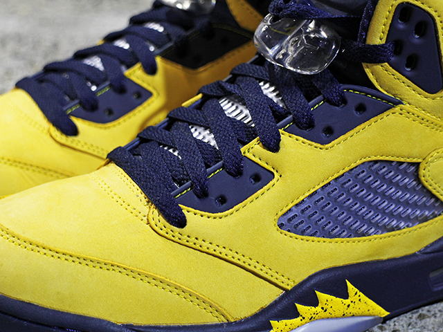 AIR JORDAN 5 RETRO SE “MICHIGAN” - 02