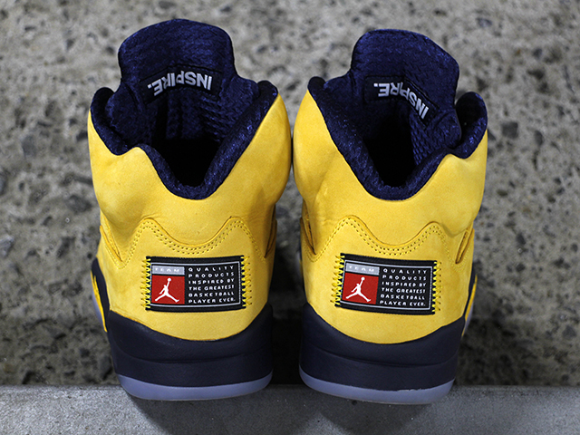 AIR JORDAN 5 RETRO SE “MICHIGAN” - 04