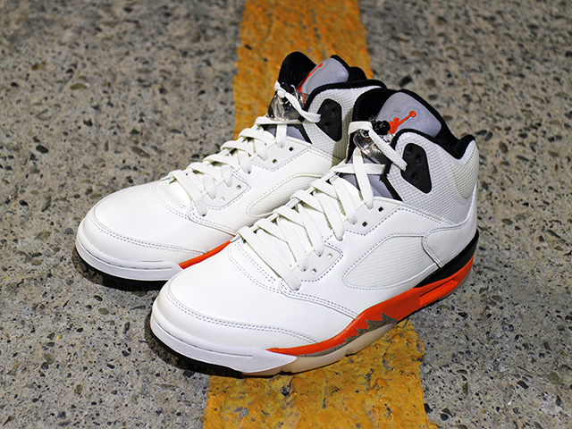 AIR JORDAN 5 RETRO “ORANGE BLAZE” - 01