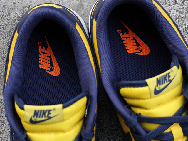 DUNK LOW RETRO “MICHIGAN 2021” - 05