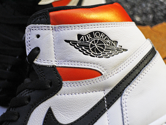 AIR JORDAN 1 RETRO HIGH OG “WHITE/ELECTRO ORANGE” - 03