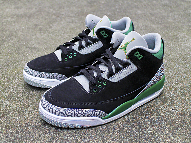 AIR JORDAN 3 RETRO “PINE GREEN” - 01