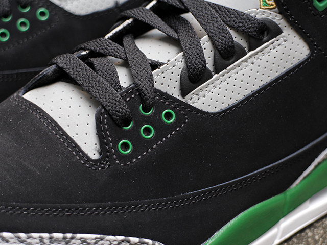 AIR JORDAN 3 RETRO “PINE GREEN” - 03