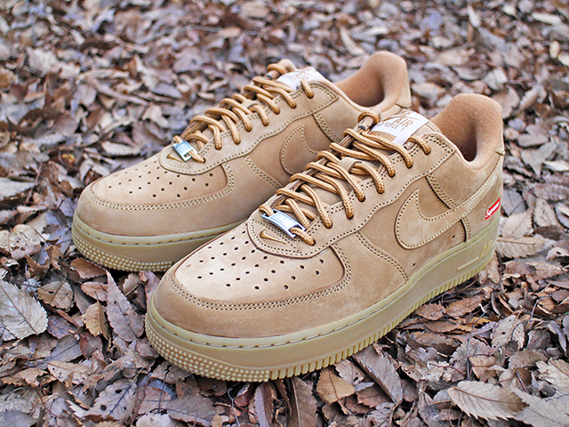 AIR FORCE 1 LOW “SUPREME” FLAX - 01