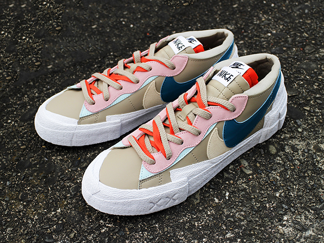 BLAZER LOW “SACAI x KAWS” BRIGHT SPRUCE - 01