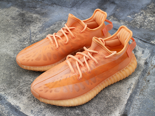 YEEZY BOOST 350 V2 “MONO CLAY” - 01