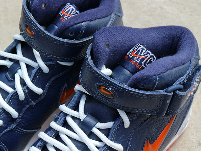 AIR FORCE 1 MID SC “NYC” MIDNIGHT NAVY/SAFETY ORANGE - 02