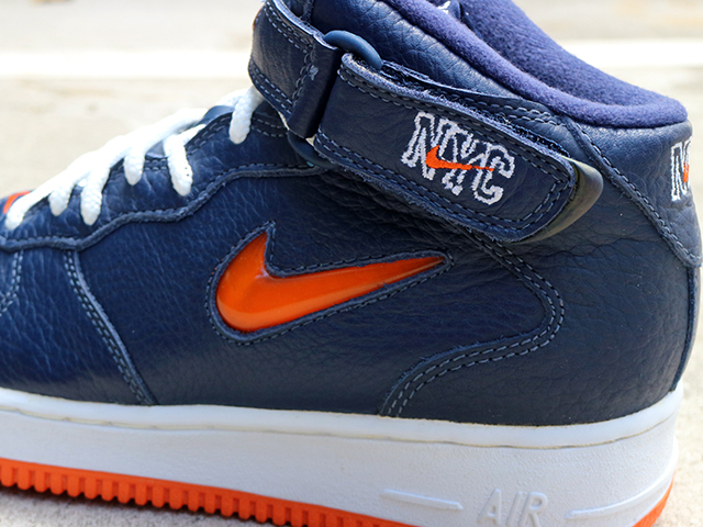 AIR FORCE 1 MID SC “NYC” MIDNIGHT NAVY/SAFETY ORANGE - 03