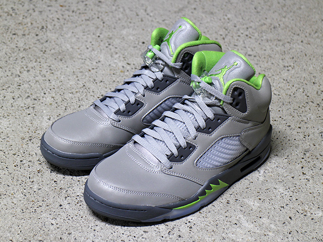 AIR JORDAN 5 RETRO GREEN BEAN & FLINT - 01