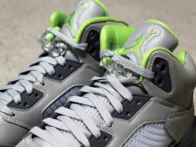 AIR JORDAN 5 RETRO GREEN BEAN & FLINT - 02