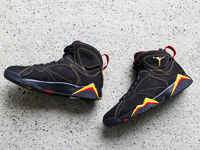 AIR JORDAN 7 RETRO “BLACK/CITRUS” - 04