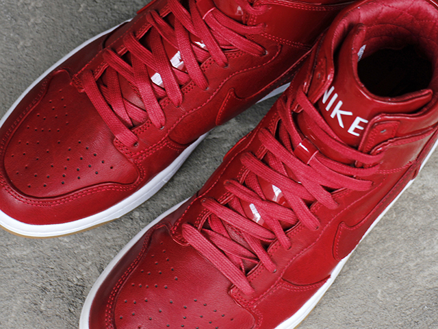 DUNK LUX SP GYM RED - 02