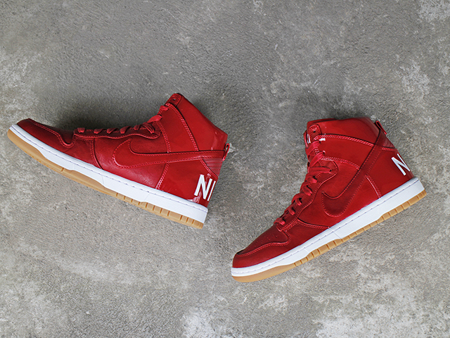 DUNK LUX SP GYM RED - 04